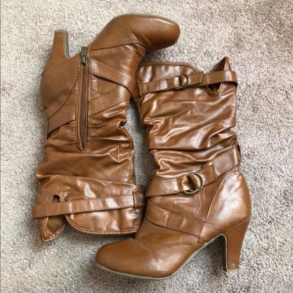 Brown heeled boots with side zipper - Picture 1 of 5